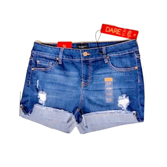 🆕 Celebrity Pink Cuffed Jean Shorts. NWT - Picture 6 of 7